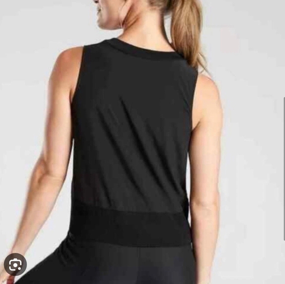 Athleta Gray Sleeveless Tank Top In A Medium - Picture 5 of 5